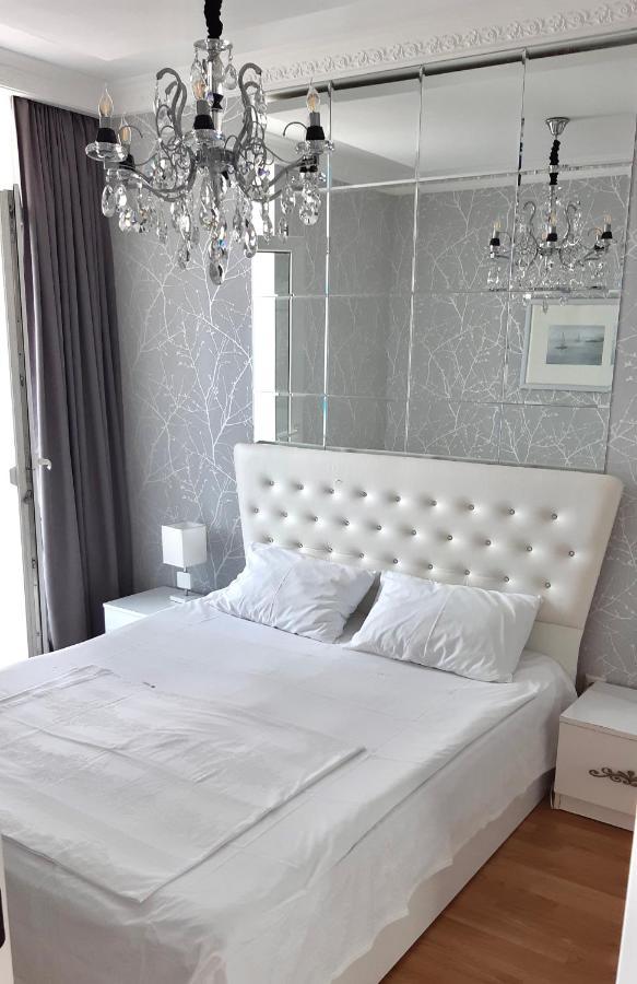 Tina'S Apartments With Panoramic Sea View Батумі Екстер'єр фото